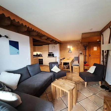 Roselend - Grand 4 Pieces Offrant De Belles Surfaces Situe Dans Au Village Du Chantel ,proche Des Pistes Et Avec Piscine Mae-9204